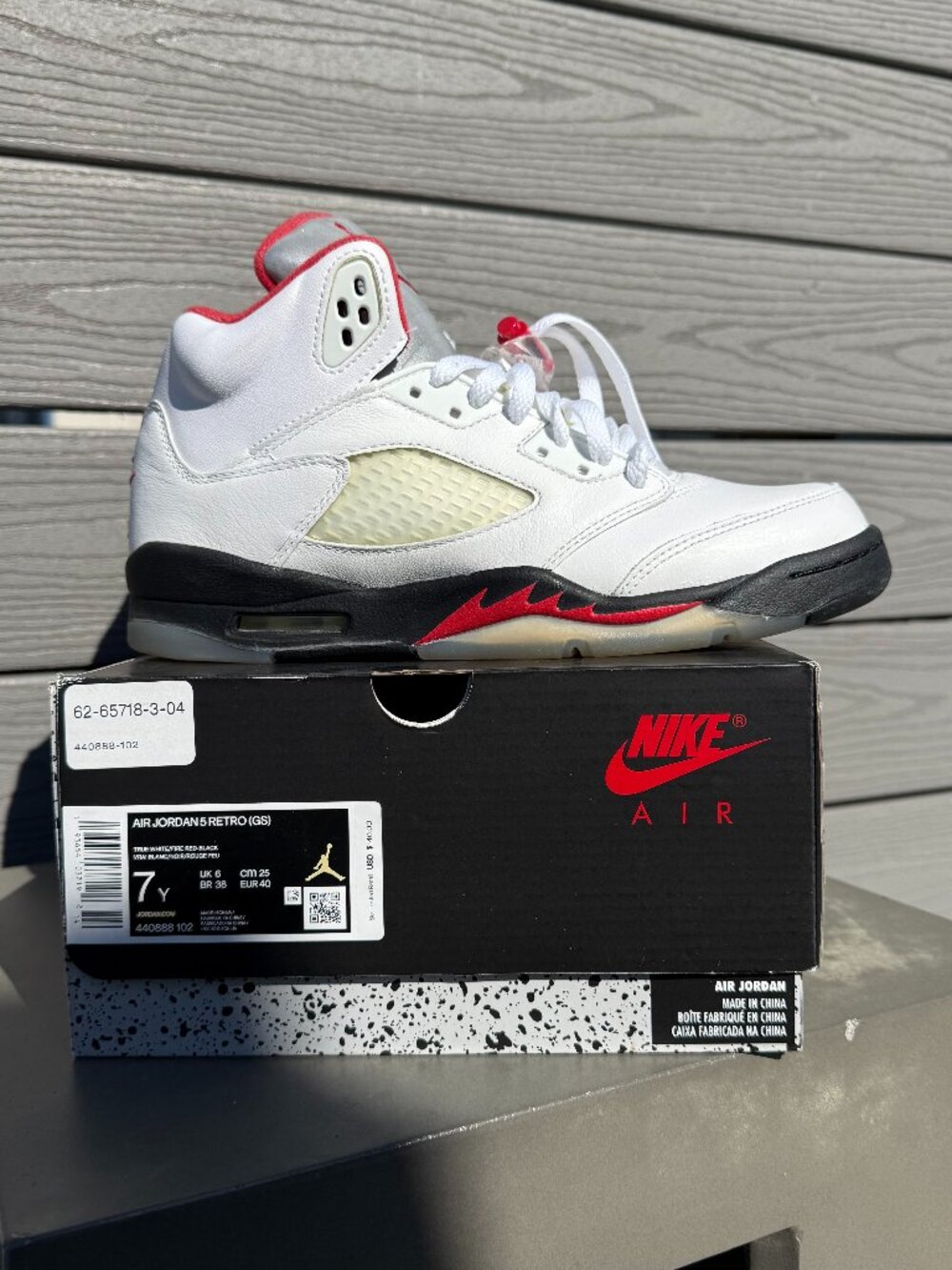 Nike Air Jordan 5 Retro Fire Red - New with box, DS